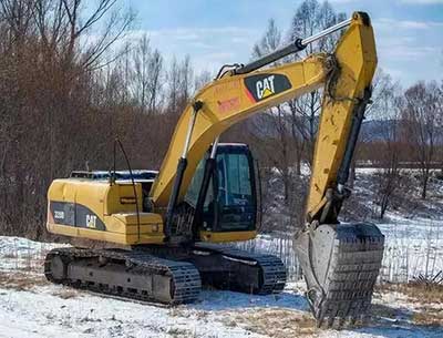 Ежедневное обслуживание экскаватора